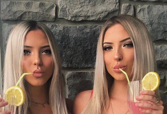 Hot Girls (20 pics)