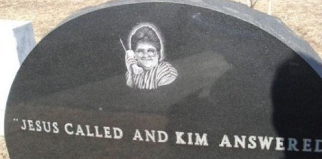 Unusual Tombstones (15 pics)