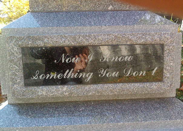 Unusual Tombstones (15 pics)