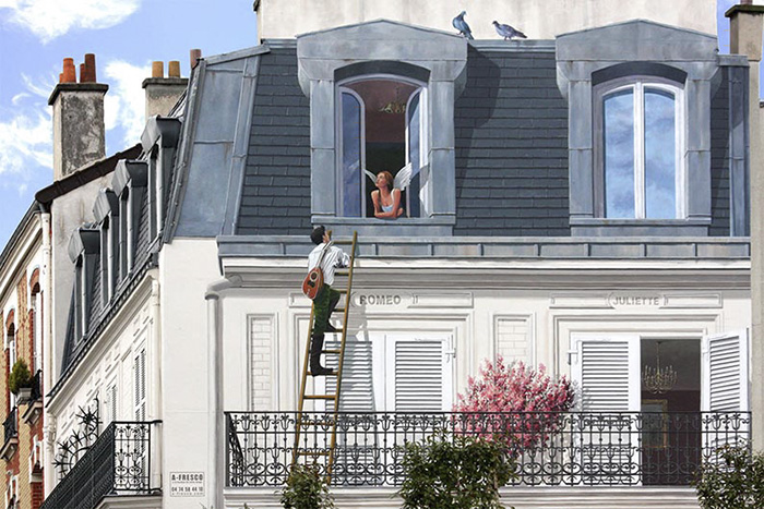 Beautiful Drawings On Houses (19 pics)