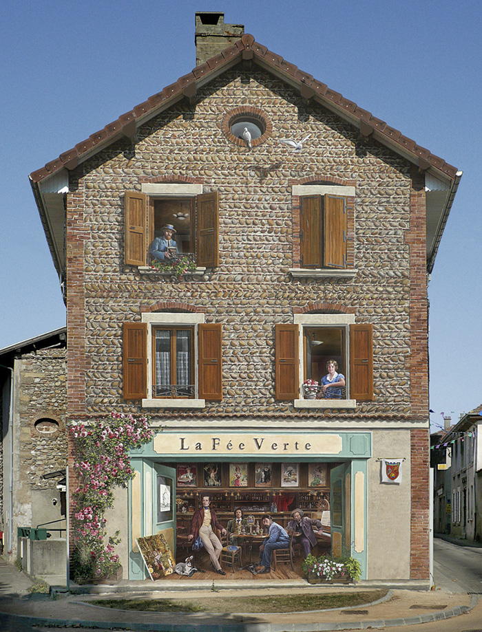 Beautiful Drawings On Houses (19 pics)