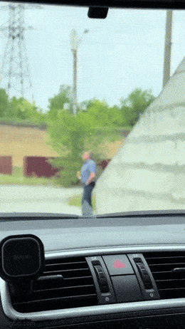 Acid GIFs, May 17 (25 gifs) Acid GIFs, May 17 (25 gifs)