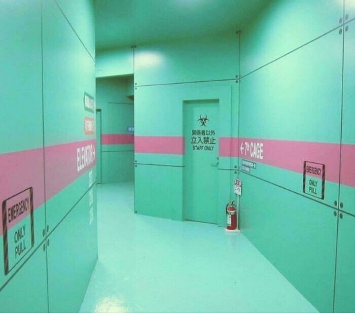Liminal Spaces (20 pics)