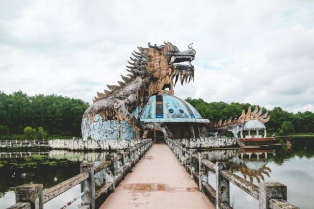 Beautiful Abandoned Places (20 pics)