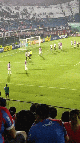 Acid GIFs, May 20 (25 gifs) Acid GIFs, May 20 (25 gifs)
