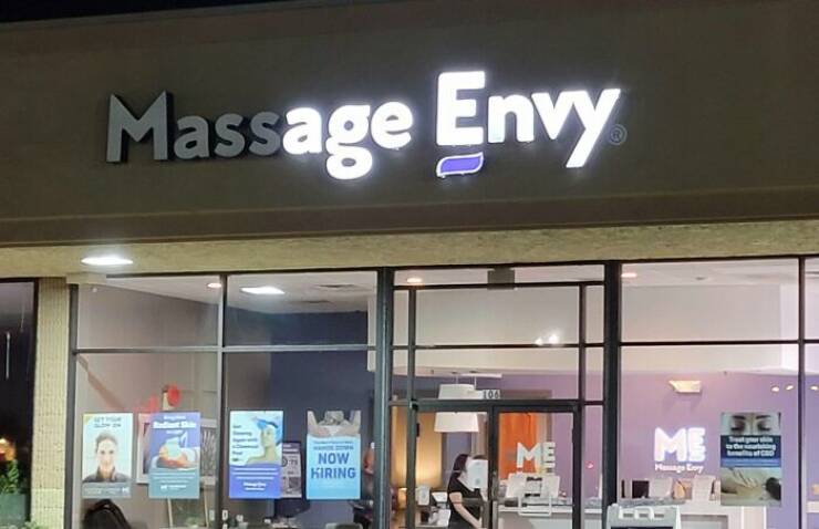 Failed Signs (18 pics)