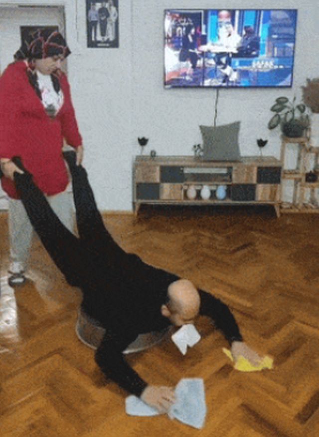 Acid GIFs, May 25 (25 gifs)