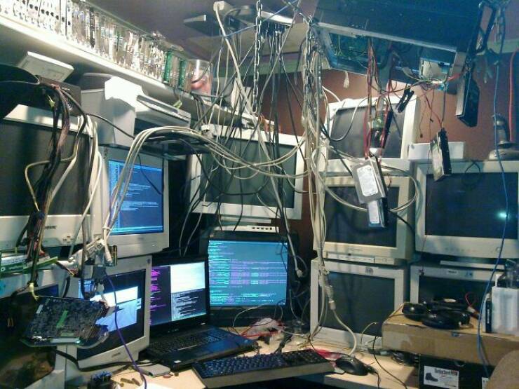 Horror For Technical Support Employees (23 pics)