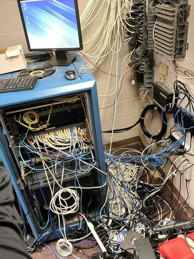 Horror For Technical Support Employees (23 pics)