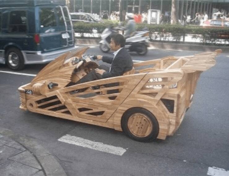 What Is Going On Here? (17 pics)