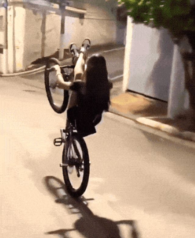 Acid GIFs, June 3 (25 gifs)