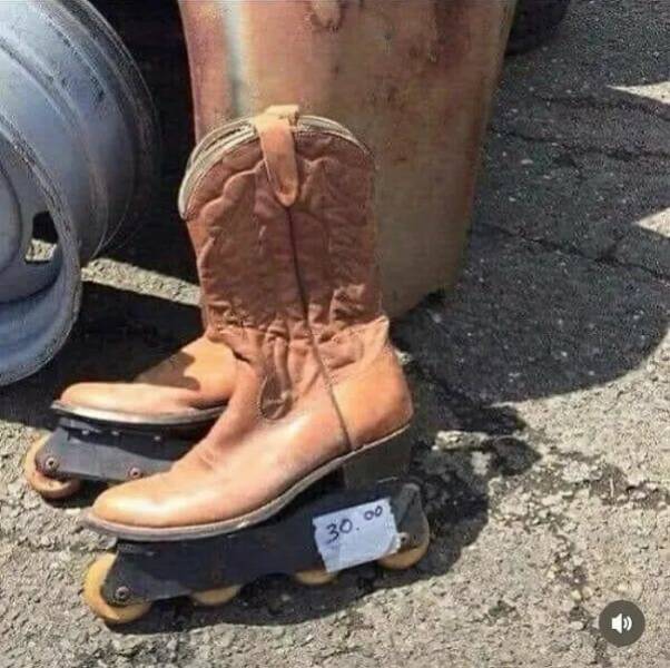 Weird Finds In Thrift Shops (16 pics)