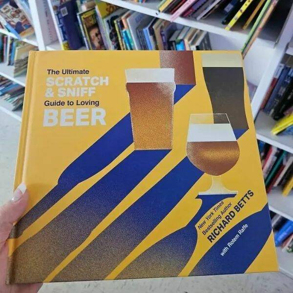 Weird Finds In Thrift Shops (16 pics)
