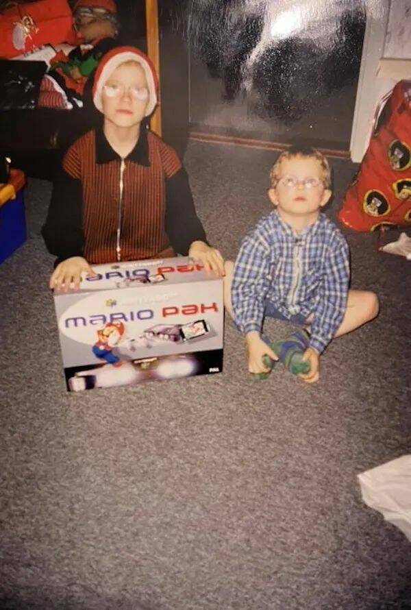 Nostalgic Things From The Past (17 pics)