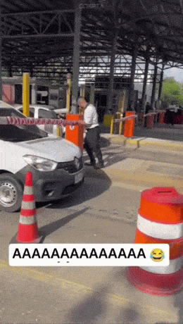 Acid GIFs, June 5 (25 gifs) Acid GIFs, June 5 (25 gifs)