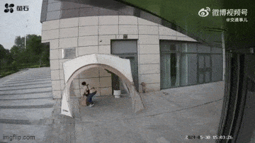 Acid GIFs, June 5 (25 gifs) Acid GIFs, June 5 (25 gifs)