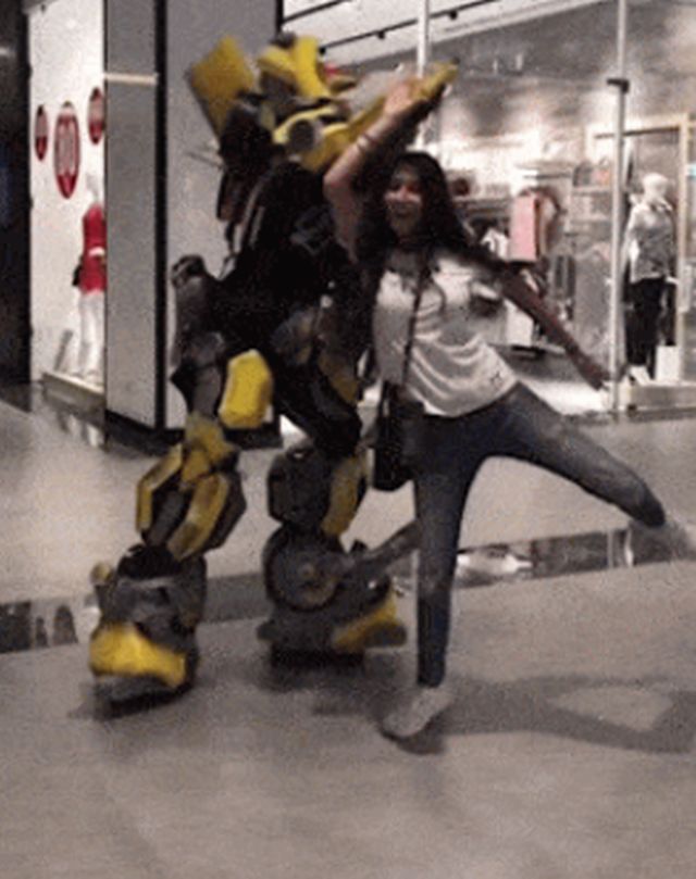 Acid GIFs, June 6 (25 gifs)