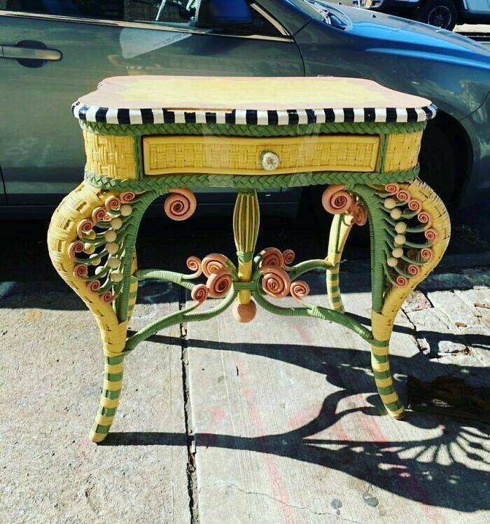 Cool Roadside Finds (25 pics)