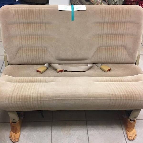 Weird Finds In Thrift Shops (22 pics)