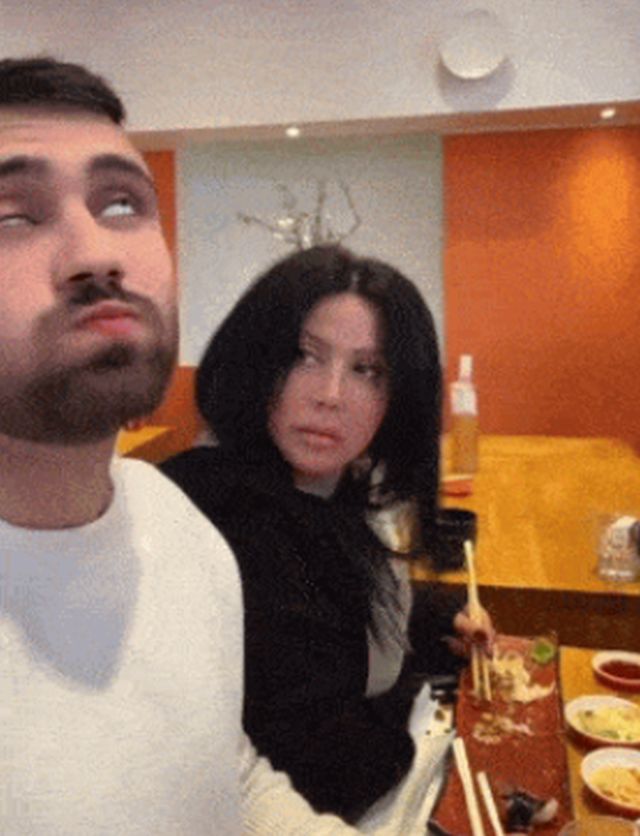 Acid GIFs, June 17 (25 gifs)
