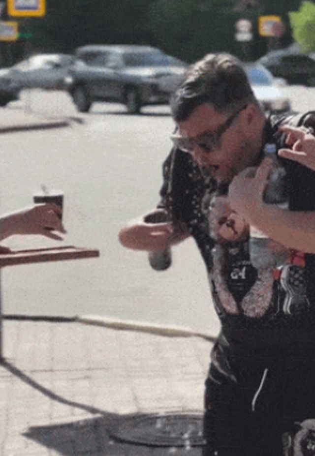 Acid GIFs, June 21 (25 gifs)