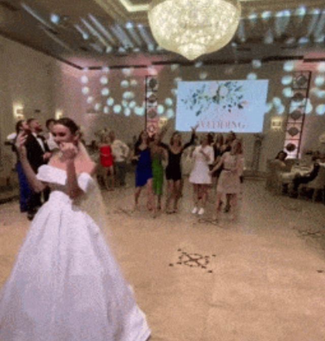 Acid GIFs, June 24 (25 gifs)