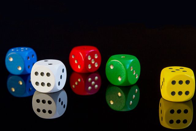 Rolling the Dice: A Light-Hearted Look at the Odds and Oddities in Online Gambling