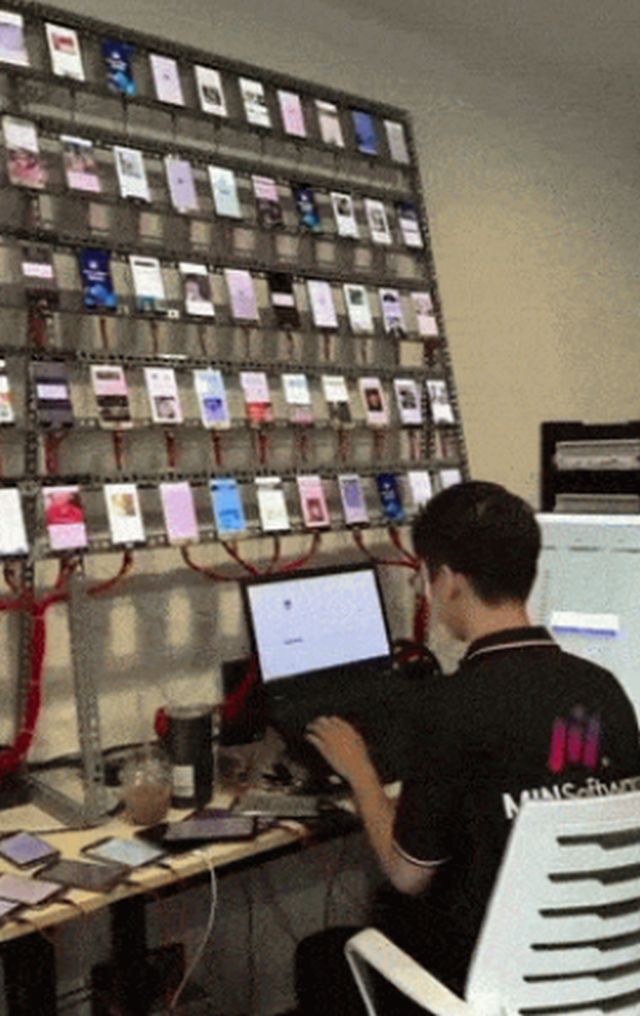 Acid GIFs, July 4 (25 gifs)