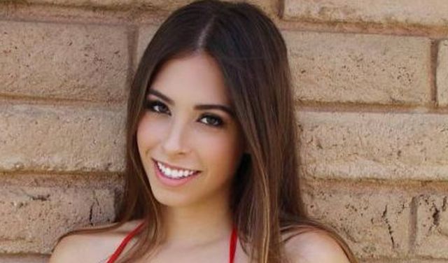 Hot Girls (20 pics)