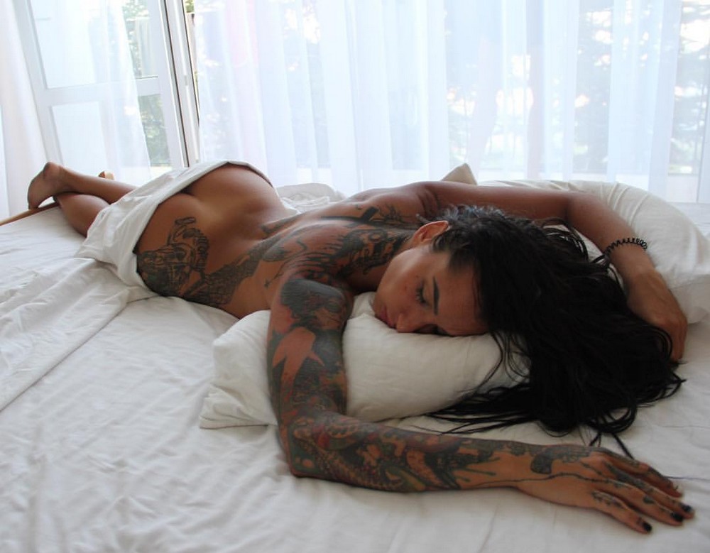 Tattooed Girls (20 pics)