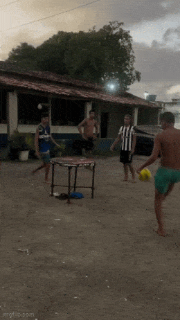 Acid GIFs, July 12 (25 gifs) Acid GIFs, July 12 (25 gifs)