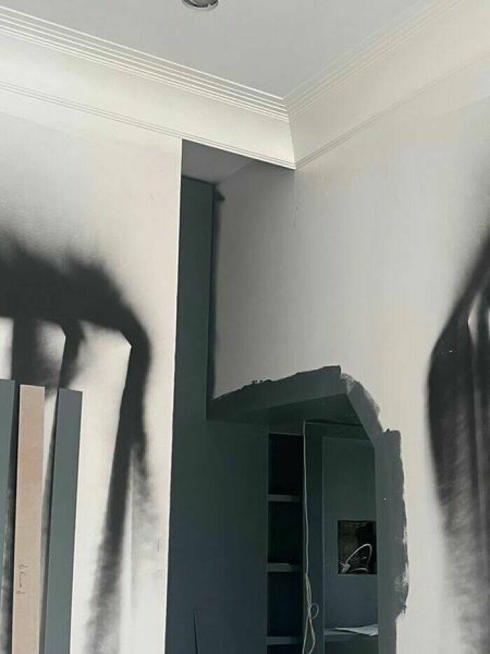 What Is Going On Here? (22 pics)