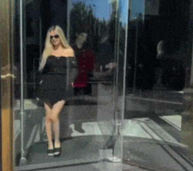Acid GIFs, July 18 (25 gifs)
