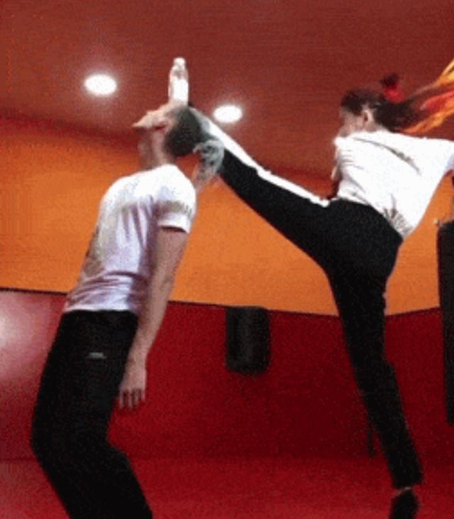Acid GIFs, July 19 (25 gifs)