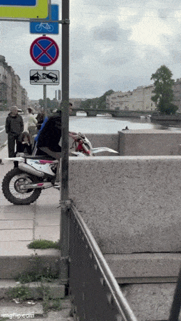 Acid GIFs, July 25 (25 gifs) Acid GIFs, July 25 (25 gifs)