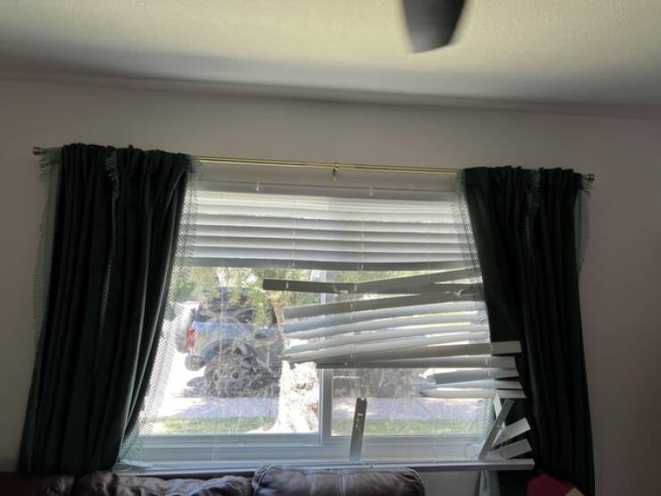 Bad Days Happen (14 pics)