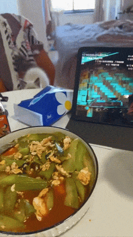 Acid GIFs, August 1 (25 gifs) Acid GIFs, August 1 (25 gifs)