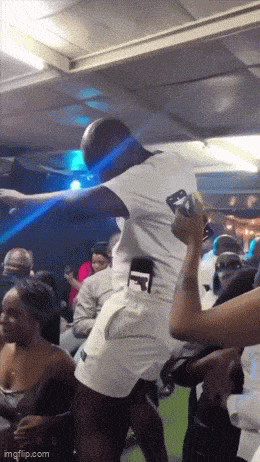 Acid GIFs, August 1 (25 gifs) Acid GIFs, August 1 (25 gifs)