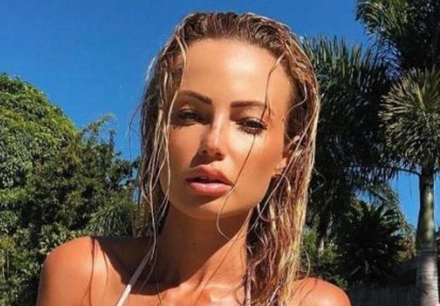 Wet Girls (30 pics)