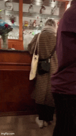 Acid GIFs, October 2 (25 gifs) Acid GIFs, October 2 (25 gifs)