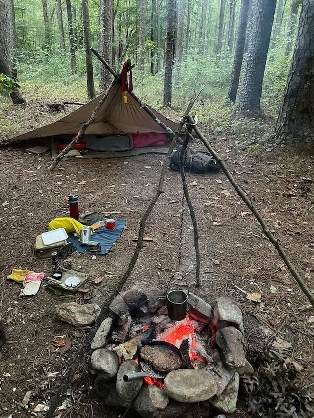 Atmospheric Bushcraft Photos (19 pics)