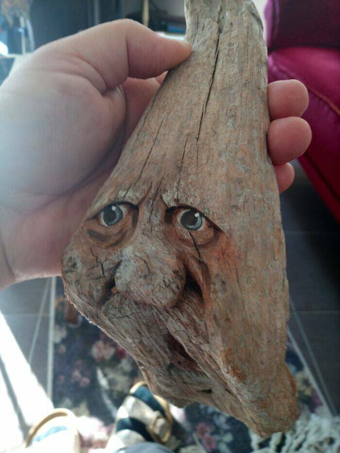 Weird Finds In Thrift Shops (18 pics)