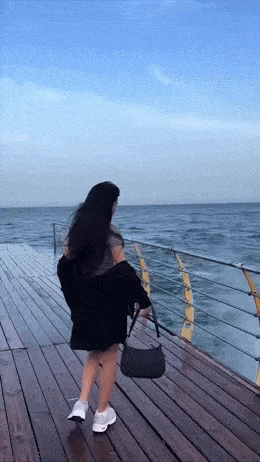 Acid GIFs, November 6 (25 gifs) Acid GIFs, November 6 (25 gifs)