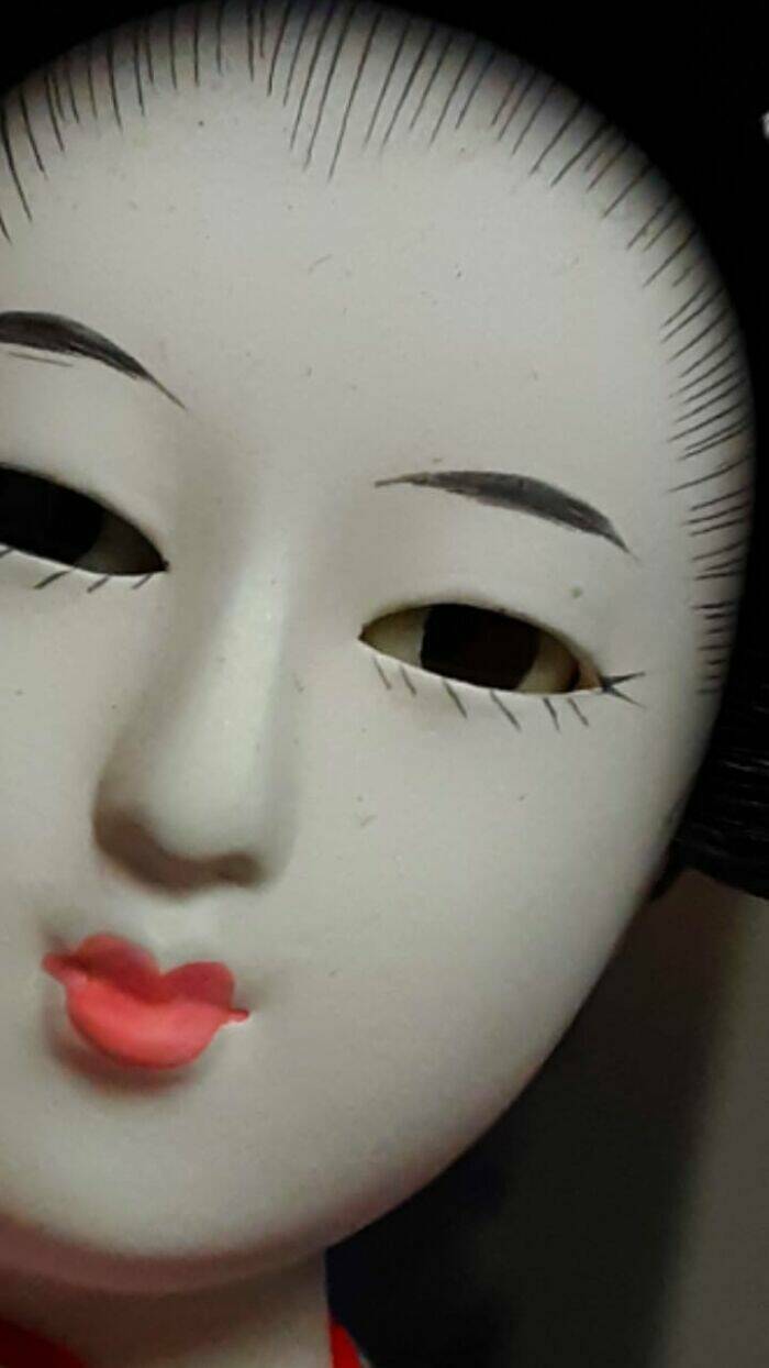 Weird Finds In Thrift Shops (23 pics)