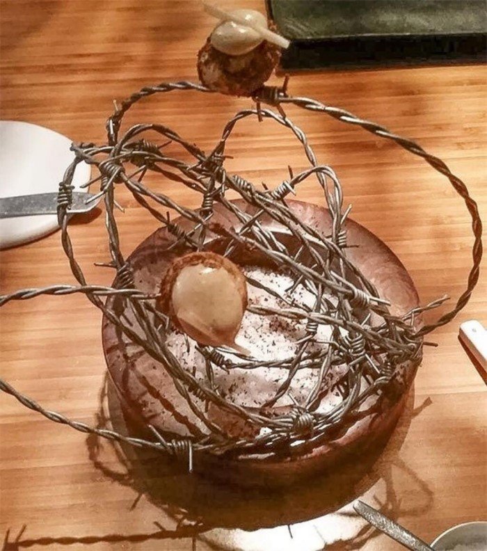 Weird Food Serving (19 pics)