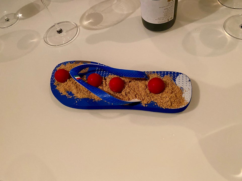 Weird Food Serving (16 pics)