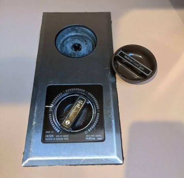 Vintage Things In Old Houses (22 pics)