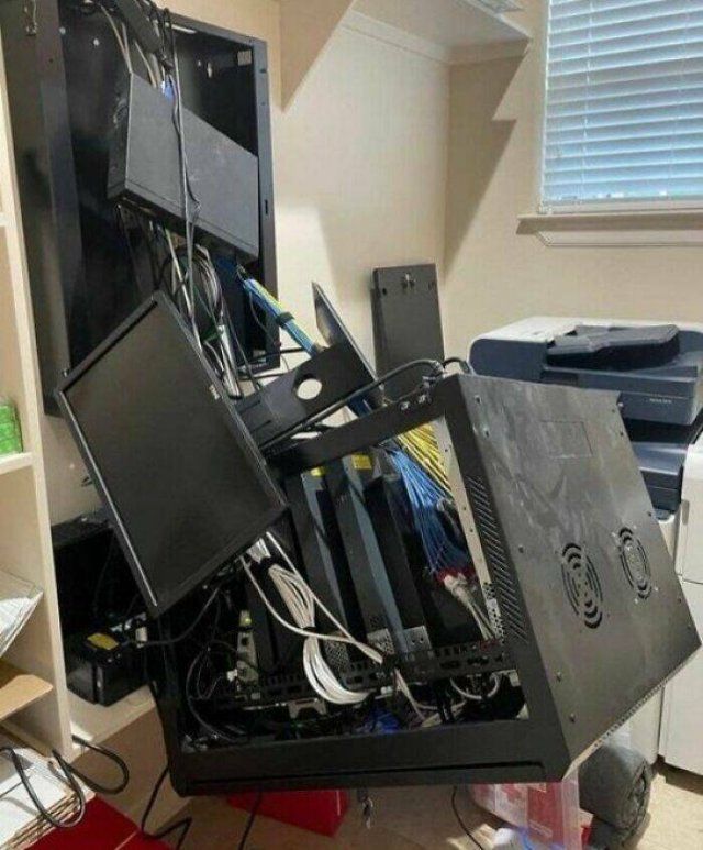 Nightmare Of Technical Support (25 pics)