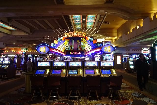 Best Tips to Play Slot Machines Best Tips to Play Slot Machines