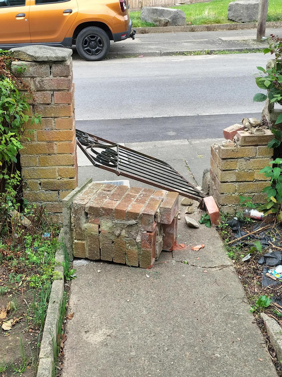 Bad Days Happen (21 pics)